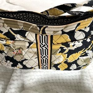 Vera Bradley handbag. Great condition $35